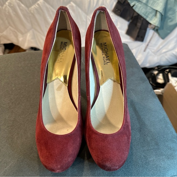 Michael Kors High Heel Suede Burgundy Oxblood Red Pumps shoes size 10 - Picture 2 of 7